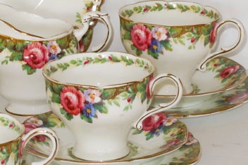 Listing 3 of 5 for ***PARAGON DOUBLE WARRENT MARK "TAPESTRY ROSE" TEA SET***