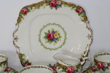 Listing 4 of 5 for ***PARAGON DOUBLE WARRENT MARK "TAPESTRY ROSE" TEA SET***