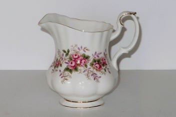 Listing 1 of 2 for ***ROYAL ALBERT LAVENDER ROSE JUG***