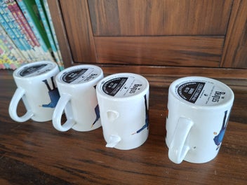 Listing 7 of 9 for Vintage Set of 'The BEATLES - HELP ' Mini Mugs in original box.