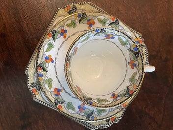 Listing 2 of 3 for Anysley pottery Trio England