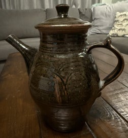 Listing 1 of 3 for Peter Stichbury Coffee Pot