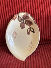 Listing 3 of 5 for Carltonware leaf dish