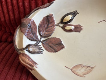 Listing 1 of 5 for Carltonware leaf dish
