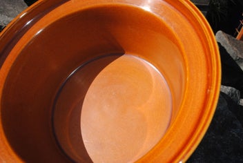 Listing 2 of 7 for Temuka Stoneware -extra large crockpot or casserole dish