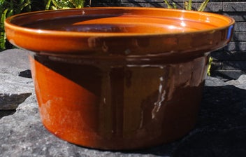 Listing 3 of 7 for Temuka Stoneware -extra large crockpot or casserole dish