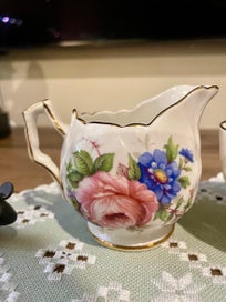 Listing 3 of 3 for A perfect gold trimmed AYNSLEY cream jug & Sugar bowl