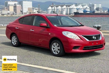 Nissan Tiida Latio 2013 photo 2