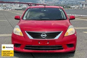 Nissan Tiida Latio 2013 photo 3