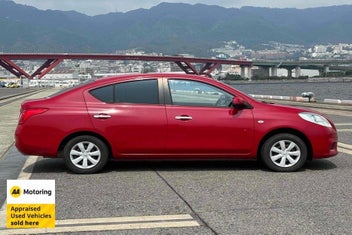 Nissan Tiida Latio 2013 photo 4