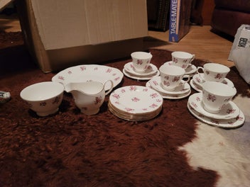 Listing 2 of 6 for QUEEN ANNE Bone China Tea Service Rose Chintz