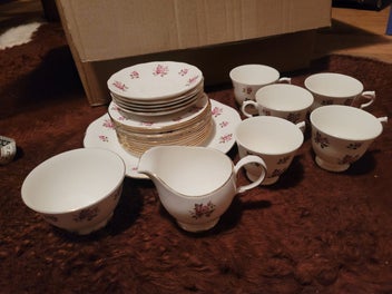 Listing 6 of 6 for QUEEN ANNE Bone China Tea Service Rose Chintz