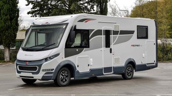 2025 Roller Team Pegaso 740 - 4 Berth