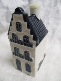Listing 1 of 4 for * POR19 455 - KLM Delft Blue Miniature House - No 18