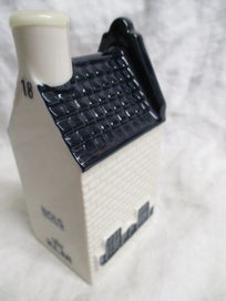 Listing 3 of 4 for * POR19 455 - KLM Delft Blue Miniature House - No 18