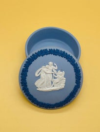 Listing 1 of 2 for Rare Wedgwood round shape tri-colour blue Jasperware boxes