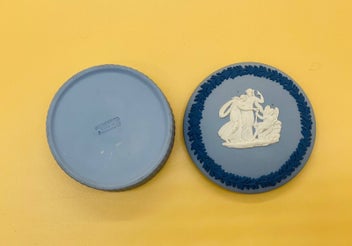 Listing 2 of 2 for Rare Wedgwood round shape tri-colour blue Jasperware boxes