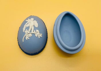 Listing 2 of 2 for Rare Wedgwood egg shape tri-colour blue Jasperware boxes