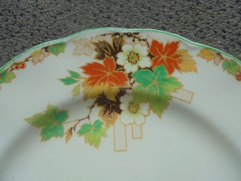 Listing 2 of 4 for Grindley (England) Creampetal lunch plate 'Autumn'