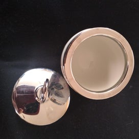 Listing 4 of 7 for F) PAIR ROYAL WORCESTER ENGLAND PORCELAIN EGG CODDLERS - ‘JUNE GARLAND”