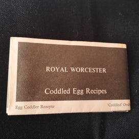 Listing 5 of 7 for F) PAIR ROYAL WORCESTER ENGLAND PORCELAIN EGG CODDLERS - ‘JUNE GARLAND”