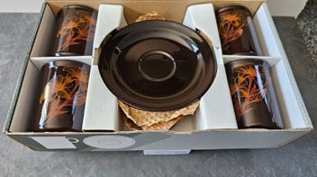 Listing 4 of 7 for Made in NZ & BNIOB. Crown Lynn 8 Piece 'Mocha' Coffee Set 'Birds of Paradise'.