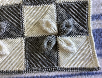 Listing 2 of 2 for Vintage leaf pattern pure wool baby blanket