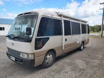 Toyota Coaster 1995