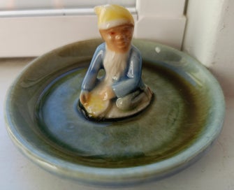 Listing 1 of 4 for VINTAGE WADE Porcelain Irish Pixie Leprachaun on Round Dish