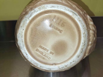 Listing 6 of 7 for SYLVAC Squirrel Vase - Very sought after in this condition