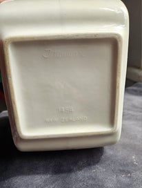 Listing 6 of 11 for Titian Biscuit Jar