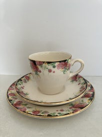 Listing 4 of 20 for Royal Doulton part tea set - Clover design 1940s