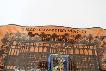 Listing 3 of 4 for ***ROYAL DOULTON OLD MORETON QUEEN ELIZABETH VISIT PLATE***