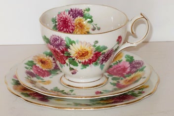 Listing 1 of 2 for ***BEAUTIFUL QUEEN ANNE TRIO "AUTUMN GLORY"