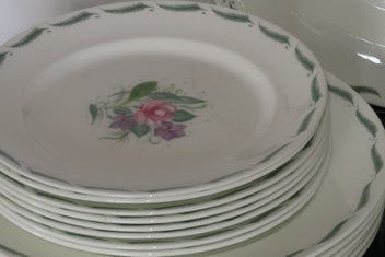 Listing 5 of 7 for ***STUNNING SUSIE COOPER DINNERSET "FRAGRANCE"***