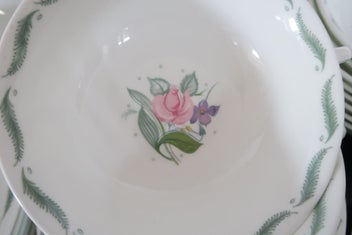 Listing 6 of 7 for ***STUNNING SUSIE COOPER DINNERSET "FRAGRANCE"***