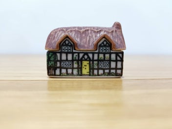 Listing 7 of 12 for Wade Vintage Miniature-Pump Cottage, Tobacco&Newsaget, Why Knot Inn, Post Office