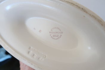 Listing 3 of 3 for ***BEAUTIFUL WEDGWOOD VASE***