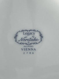 Listing 3 of 6 for Noritake dinner set