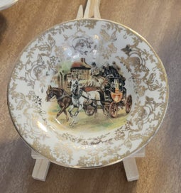 Listing 1 of 9 for H&K Tunstall Horse-drawn Carriage Pin / Trinket Dish