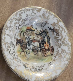 Listing 9 of 9 for H&K Tunstall Horse-drawn Carriage Pin / Trinket Dish