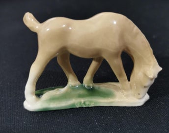 Listing 1 of 5 for 1953 Vintage Wade Whimsies Grazing Horse, Set 1