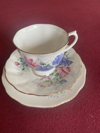 Listing 1 of 10 for Vintage Royal Albert Tea Set 20 pc Sweet Pea