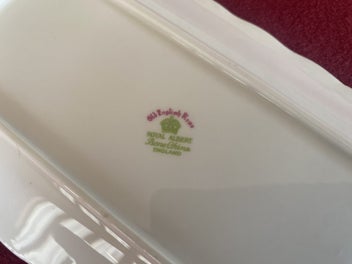 Listing 3 of 8 for Vintage Royal Albert Tea Set 17pc Old English Rose