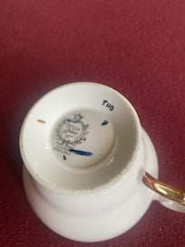 Listing 3 of 7 for Vintage Queen Anne White Gold Trim Tea Cup Saucer and Plate