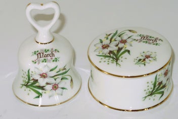Listing 1 of 3 for ***BEAUTIFUL COLLECTABLE "MARCH" BELL AND TRINKET BOX***