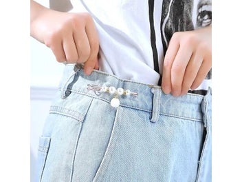 Listing 6 of 9 for 2/4Pcs Pearl Brooch Pins Sweater Shawl Clips Faux Pearl Rhinestones Collar