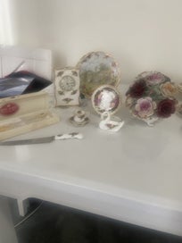 Listing 2 of 20 for ROYAL ALBERT MINT CONDITION 74 PEICE OLD COUNTRY ROSES SET