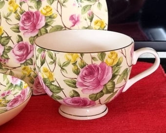 Listing 3 of 7 for SIMPLY GORGEOUS Vintage Maxwell Williams "Peony" Trio