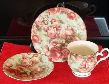 Listing 2 of 6 for SIMPLY EXQUISITE Vintage Maxwell Williams "Morning Dew" Trio